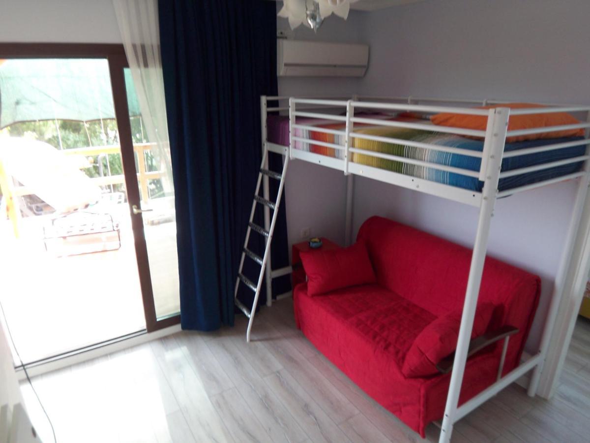 Izmir Tatil Evi Beach Resort Seferihisar Ürkmez Buitenkant foto